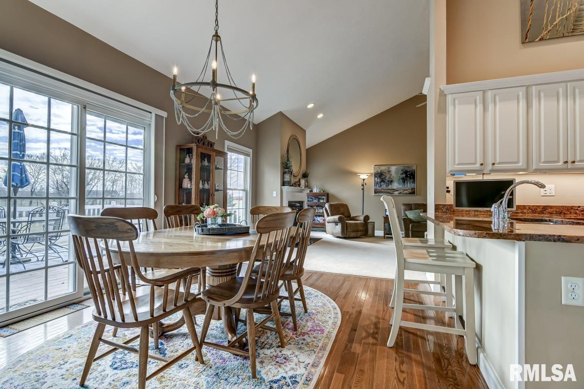 2700 Tartan Way Springfield, IL 62711 - Photo 10 of 47