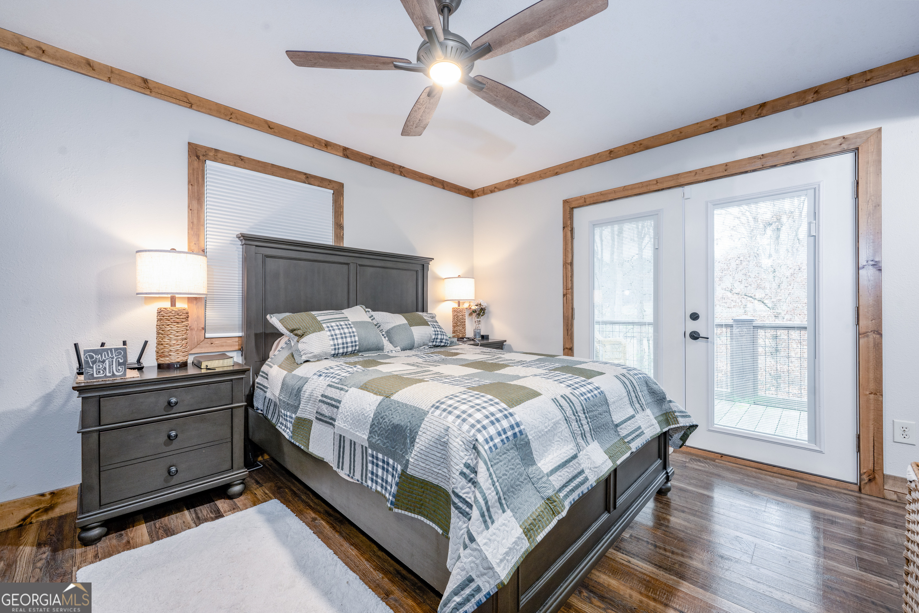 206 Hedden Road Murphy, NC 28906 - Photo 12 of 29 a bedroom with a bed and a window