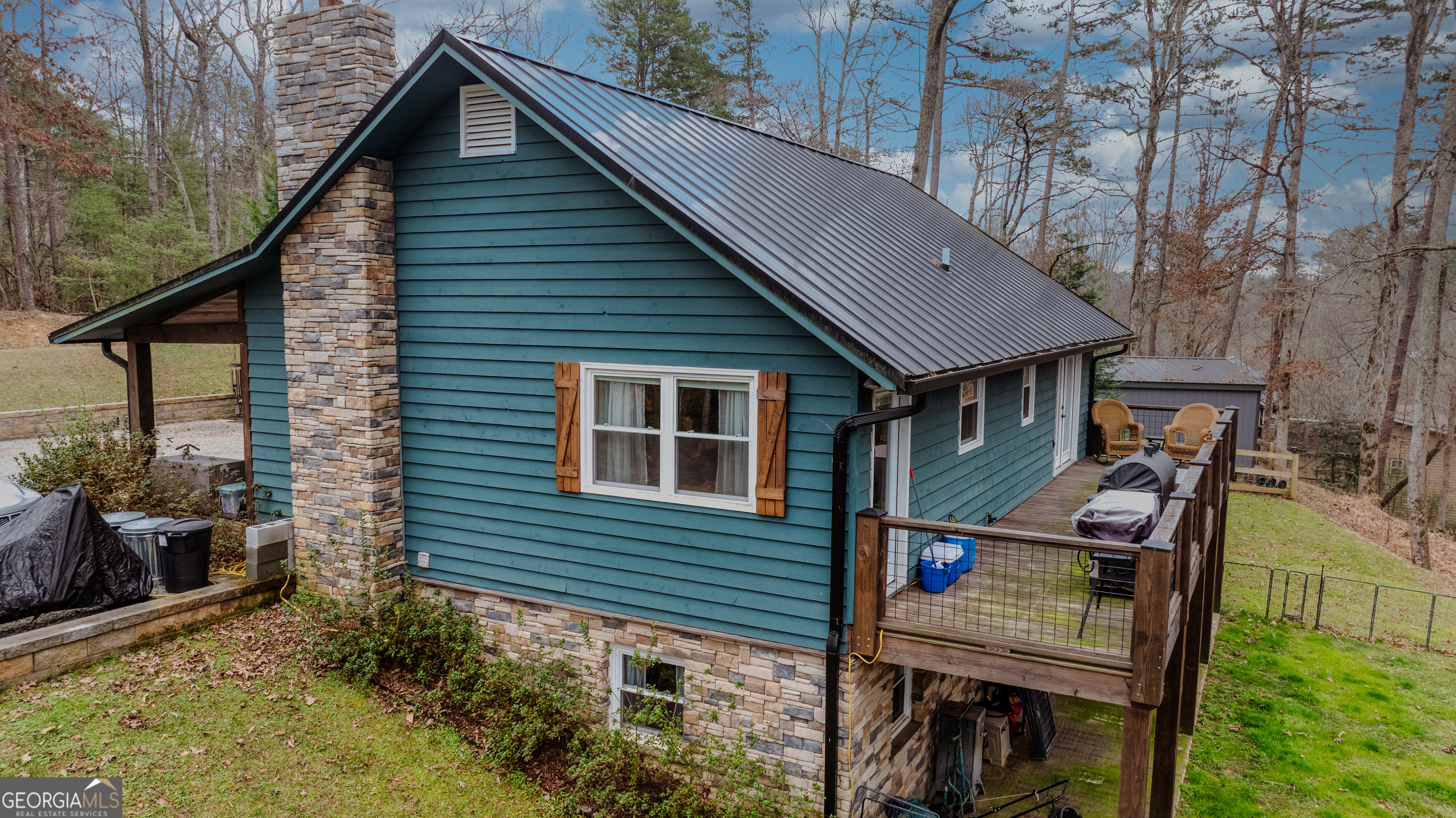 206 Hedden Road Murphy, NC 28906 - Photo 26 of 29 a front view of a house with garden