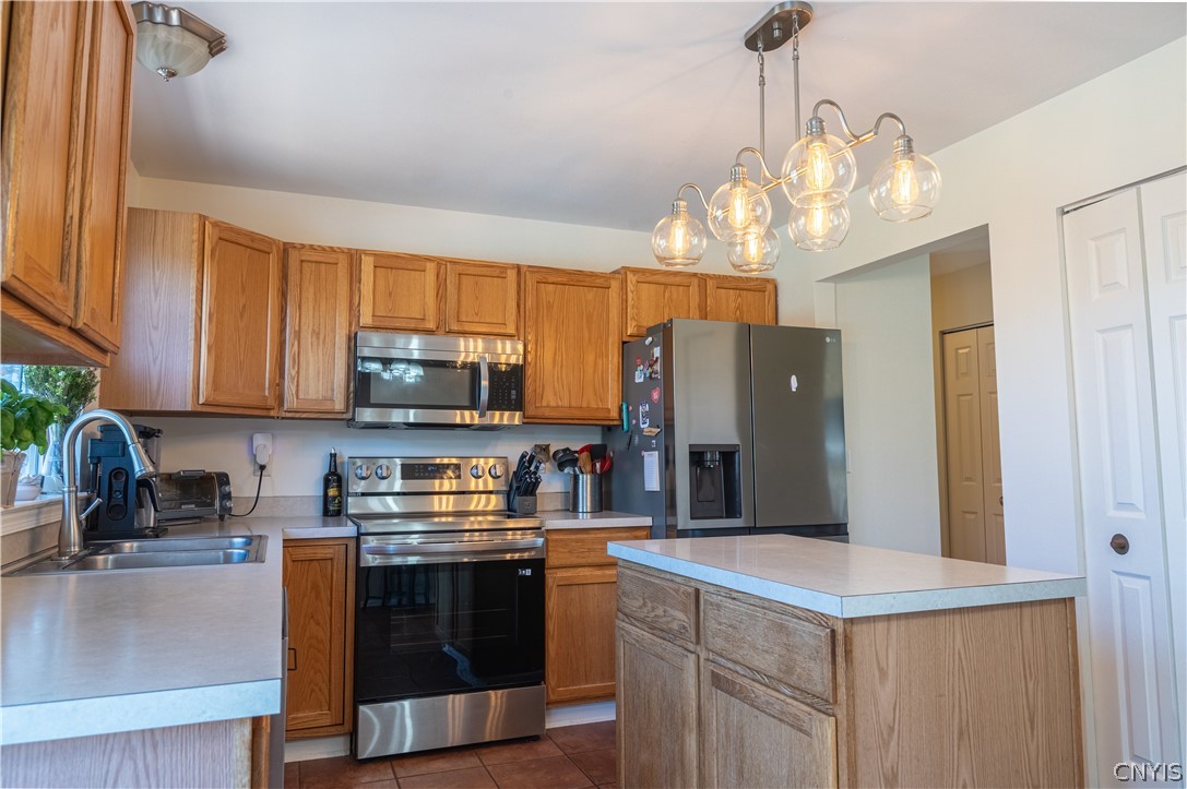 8891 Oneida Valley Road Canastota, NY 13032 - Photo 11 of 40