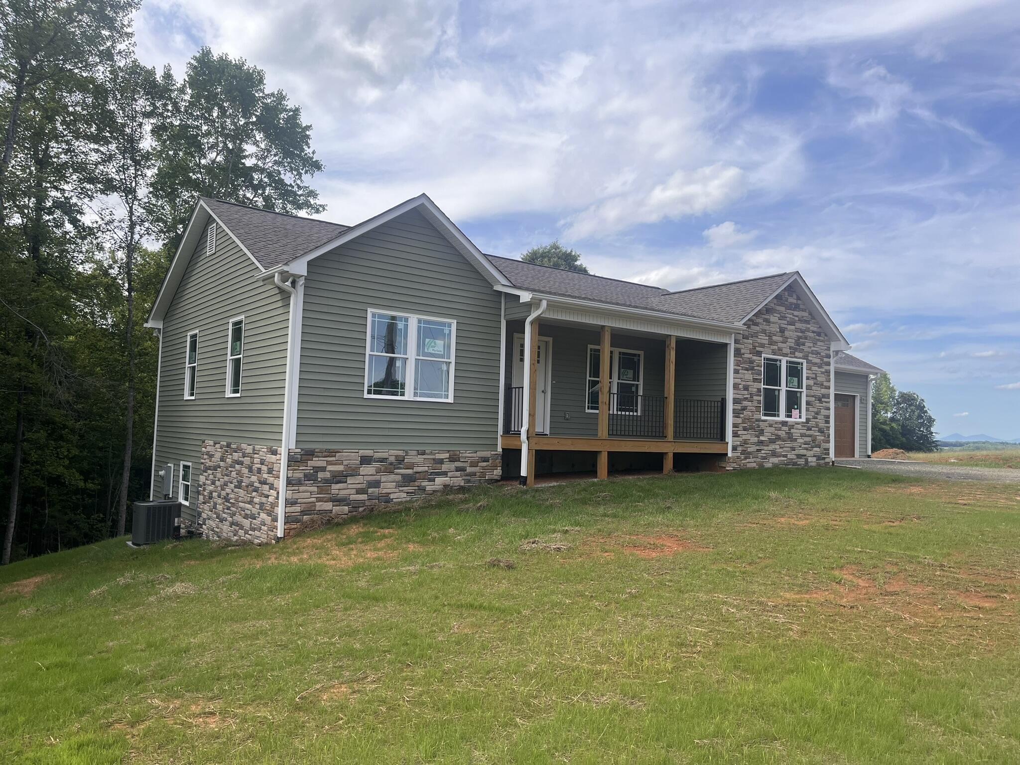 3727 Golden View Road Glade Hill, VA 24092 - Photo 2 of 3 3727 Golden View RD