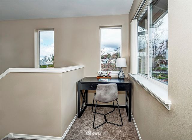 $705,000 | 407 South 53rd Place, Renton, WA 98055