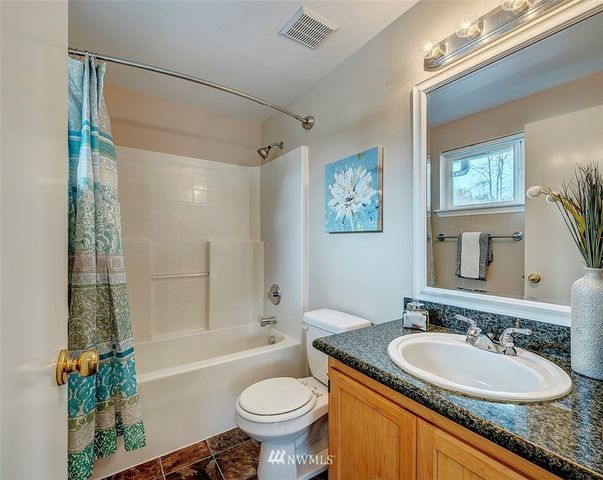 $705,000 | 407 South 53rd Place, Renton, WA 98055