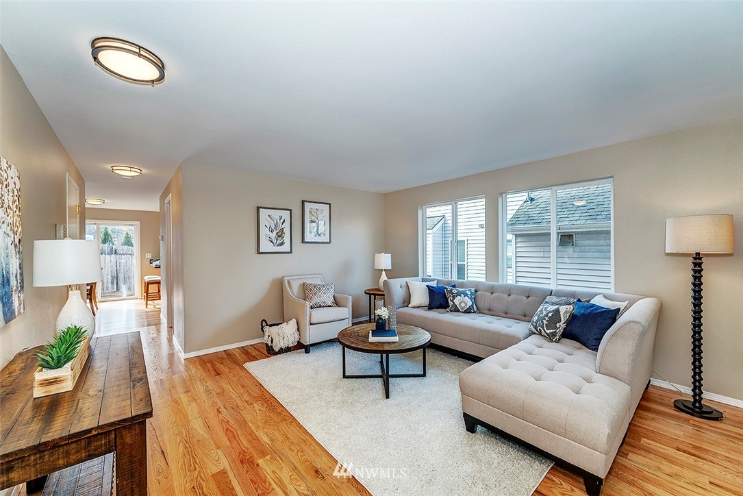 407 South 53rd Place Renton, WA 98055 - Photo 4 of 23 Gallery Image 4