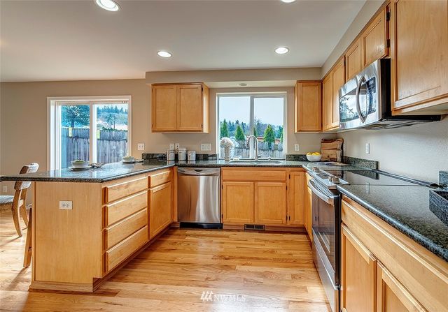 $705,000 | 407 South 53rd Place, Renton, WA 98055