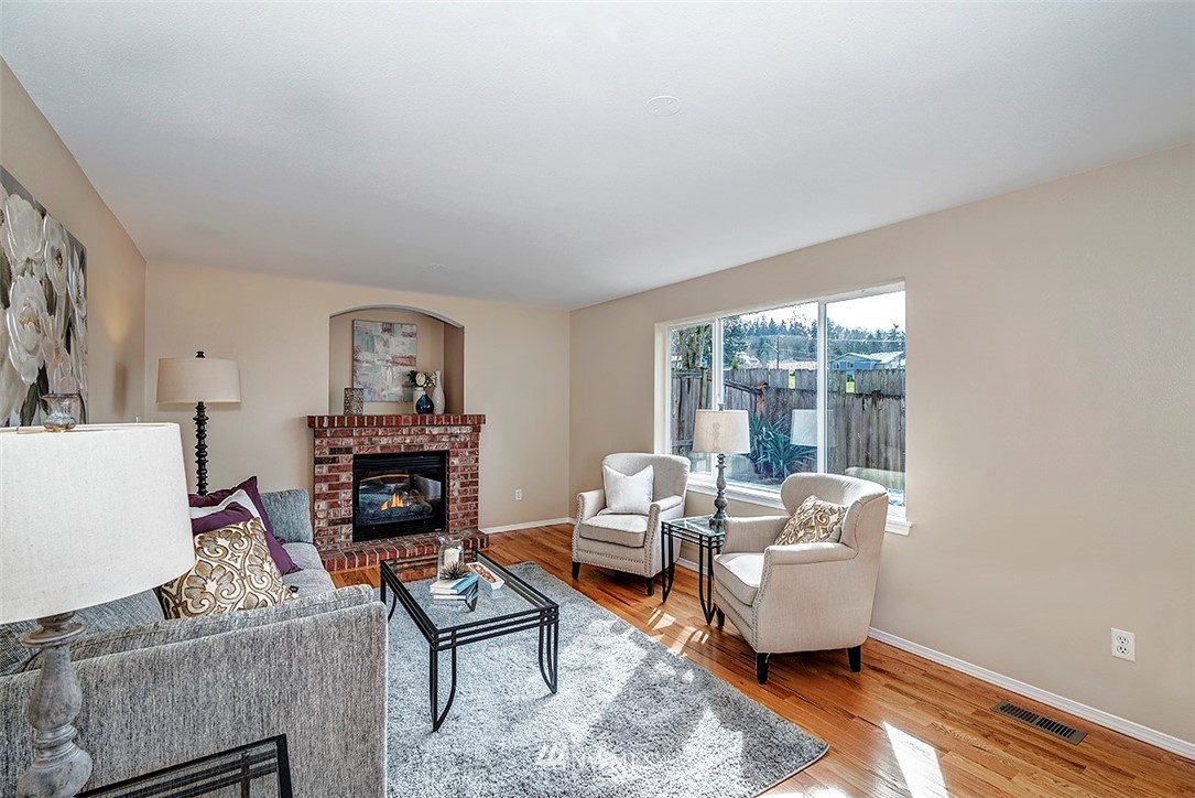 407 South 53rd Place Renton, WA 98055 - Photo 9 of 23 Gallery Image 9