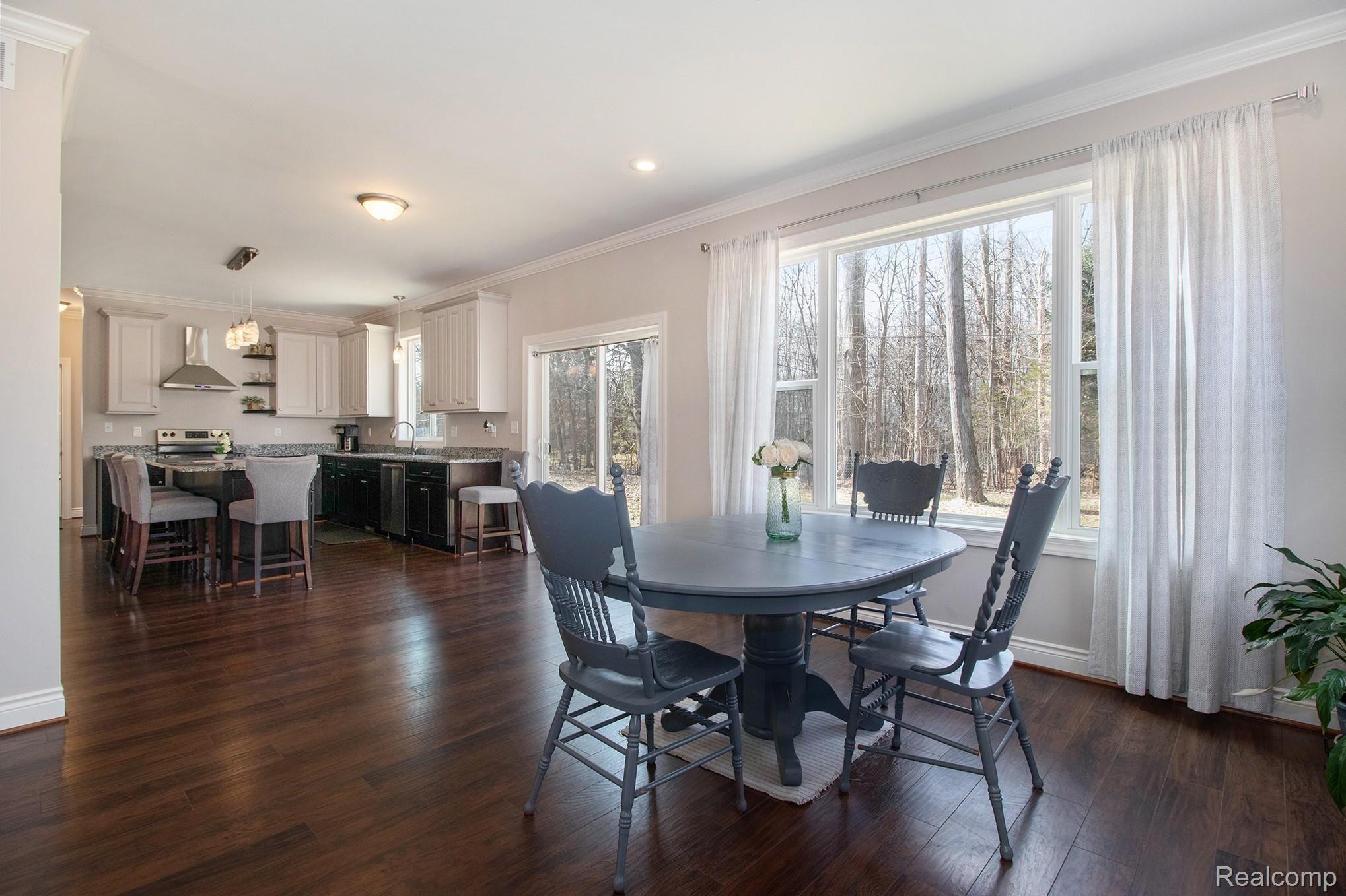 16135 Henry Ruff Road Livonia, MI 48154 - Photo 12 of 38 16135 Henry Ruff (12).jpg