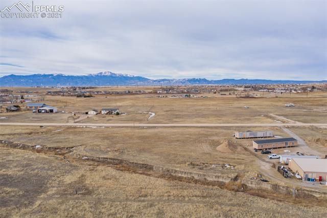 6735 Chief Road Peyton, CO 80831 - Photo 7 of 18