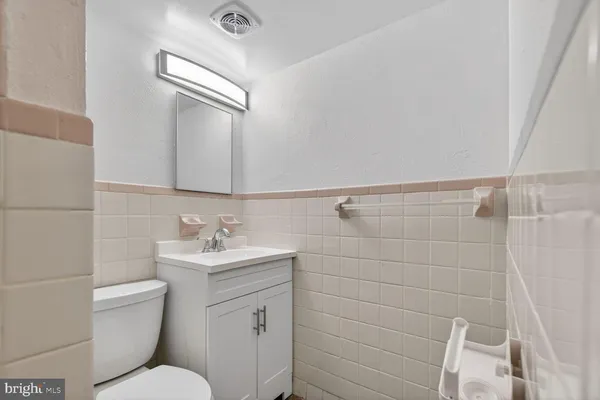 $695,000 | 301 I Street Southwest, Unit 108, Washington, DC 20024