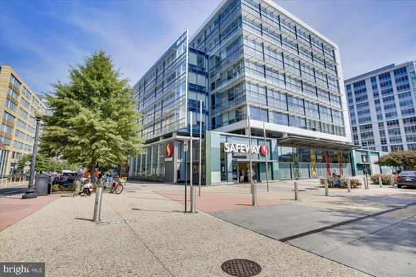 $695,000 | 301 I Street Southwest, Unit 108, Washington, DC 20024