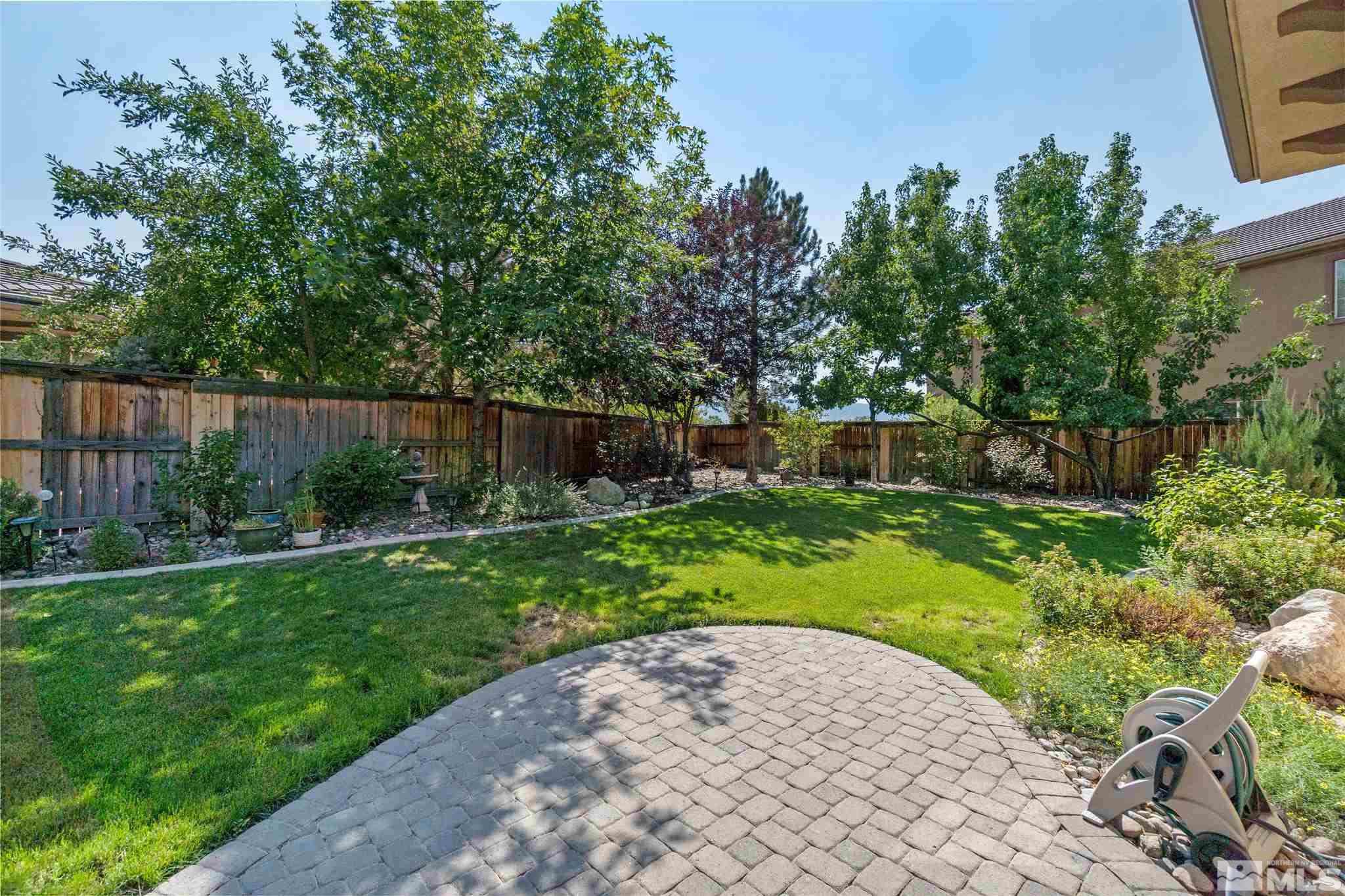 2630 Strathmore Court Reno, NV 89521 - Photo 37 of 40 a view of a back yard