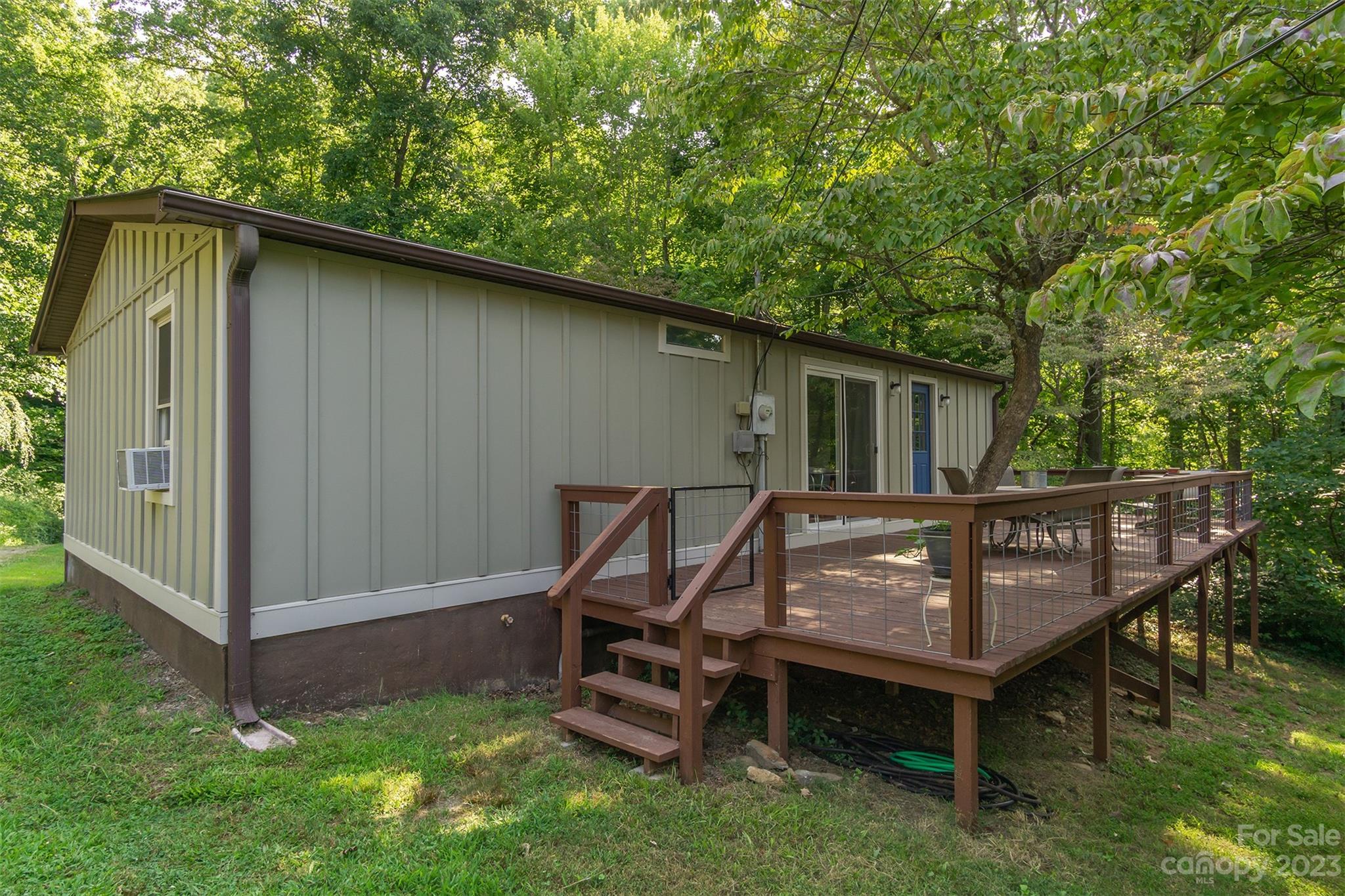 302 Riddle Road Swannanoa, NC 28778 - Photo 15 of 38 Gallery Image 15