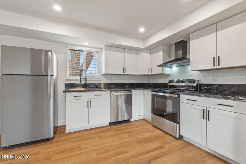655 Walker Avenue Reno, NV 89509 - Photo 4 of 13 655 Walker Avenue (7 of 14)