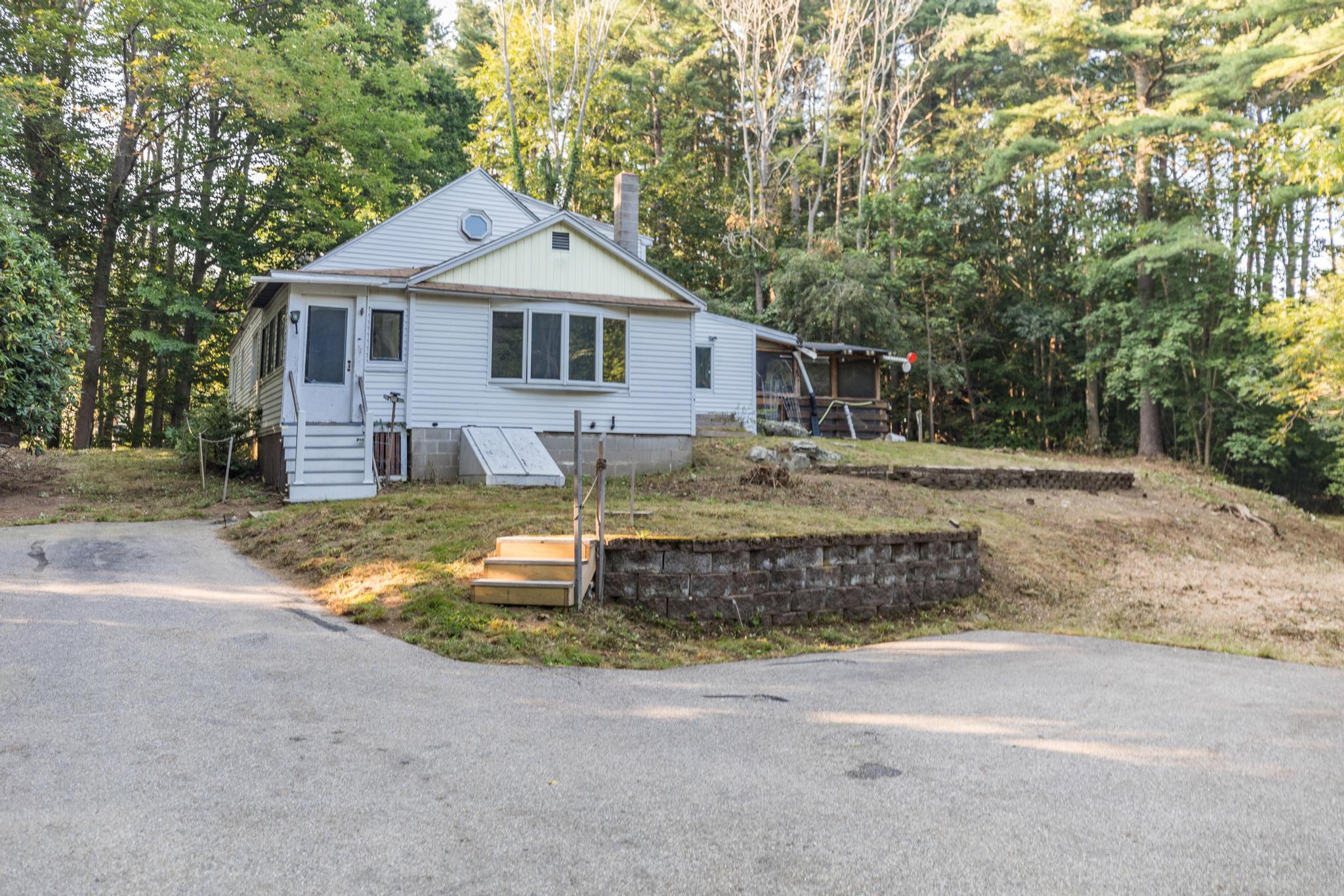 175 Whipple Road Kittery, ME 03904 - Photo 5 of 22 227A0122