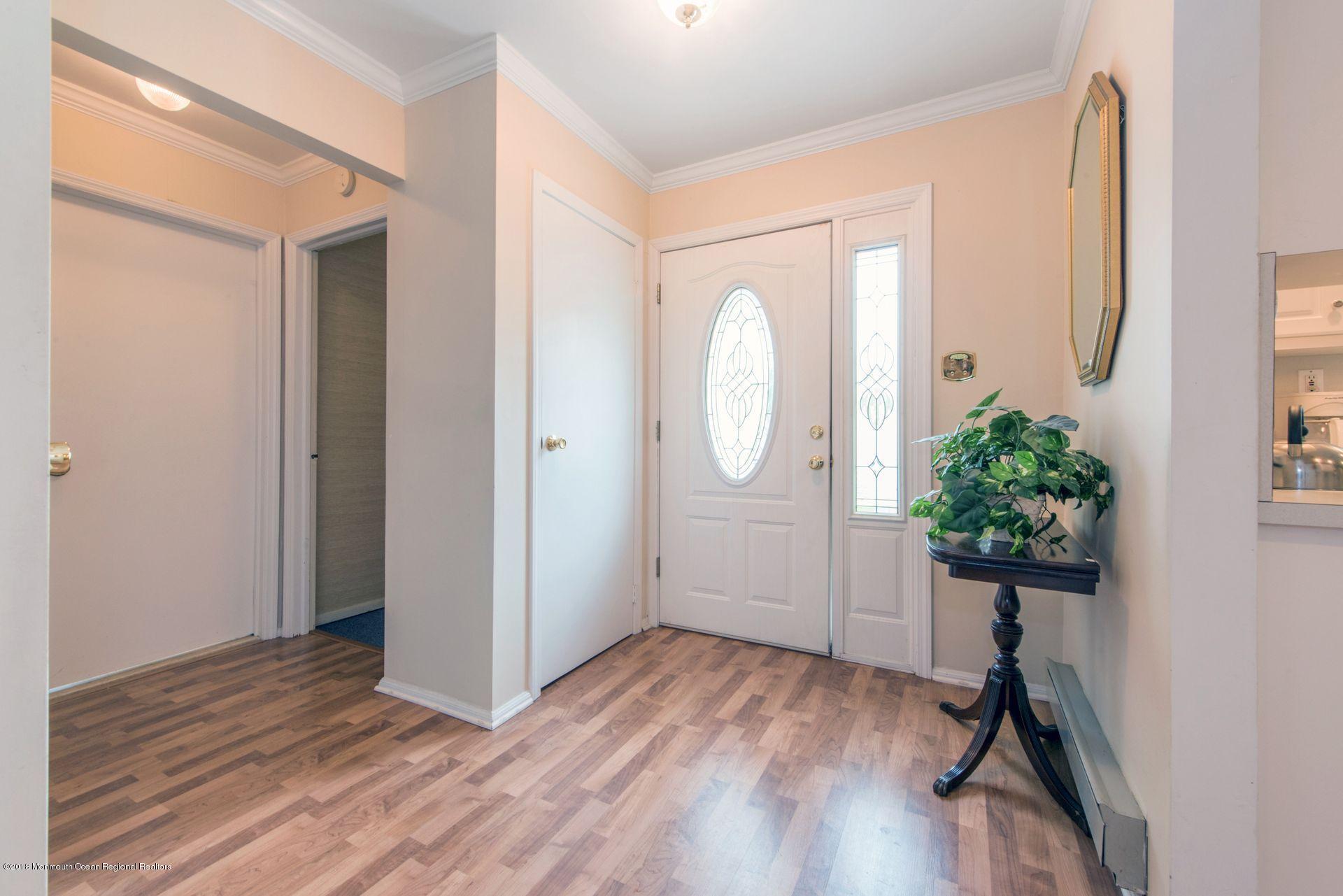 97 A Evesham Road Freehold, NJ 07728 - Photo 4 of 21 Interior Foyer