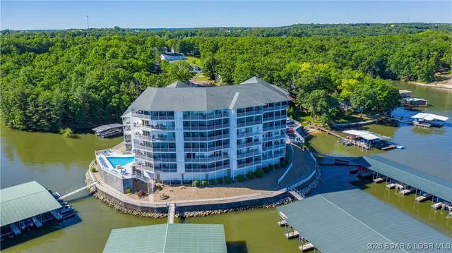 $429,000 | 1359 Seascape Lane, Unit B307, Osage Beach, MO 65065