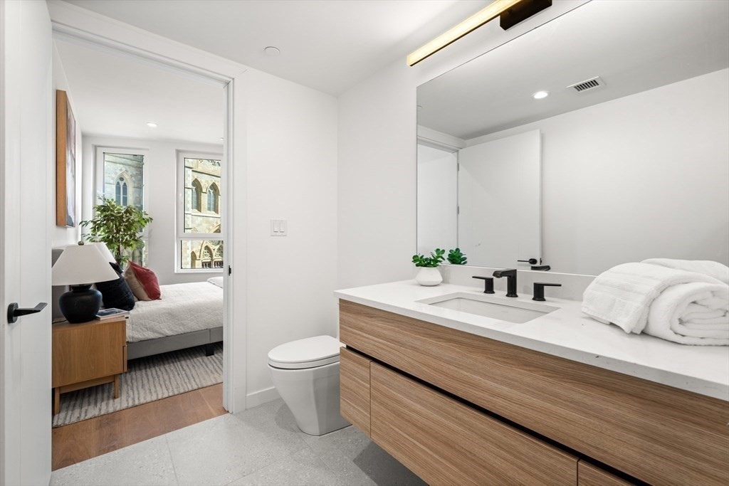 1395 Washington Street, Unit 506 Boston, MA 02118 - Photo 19 of 29