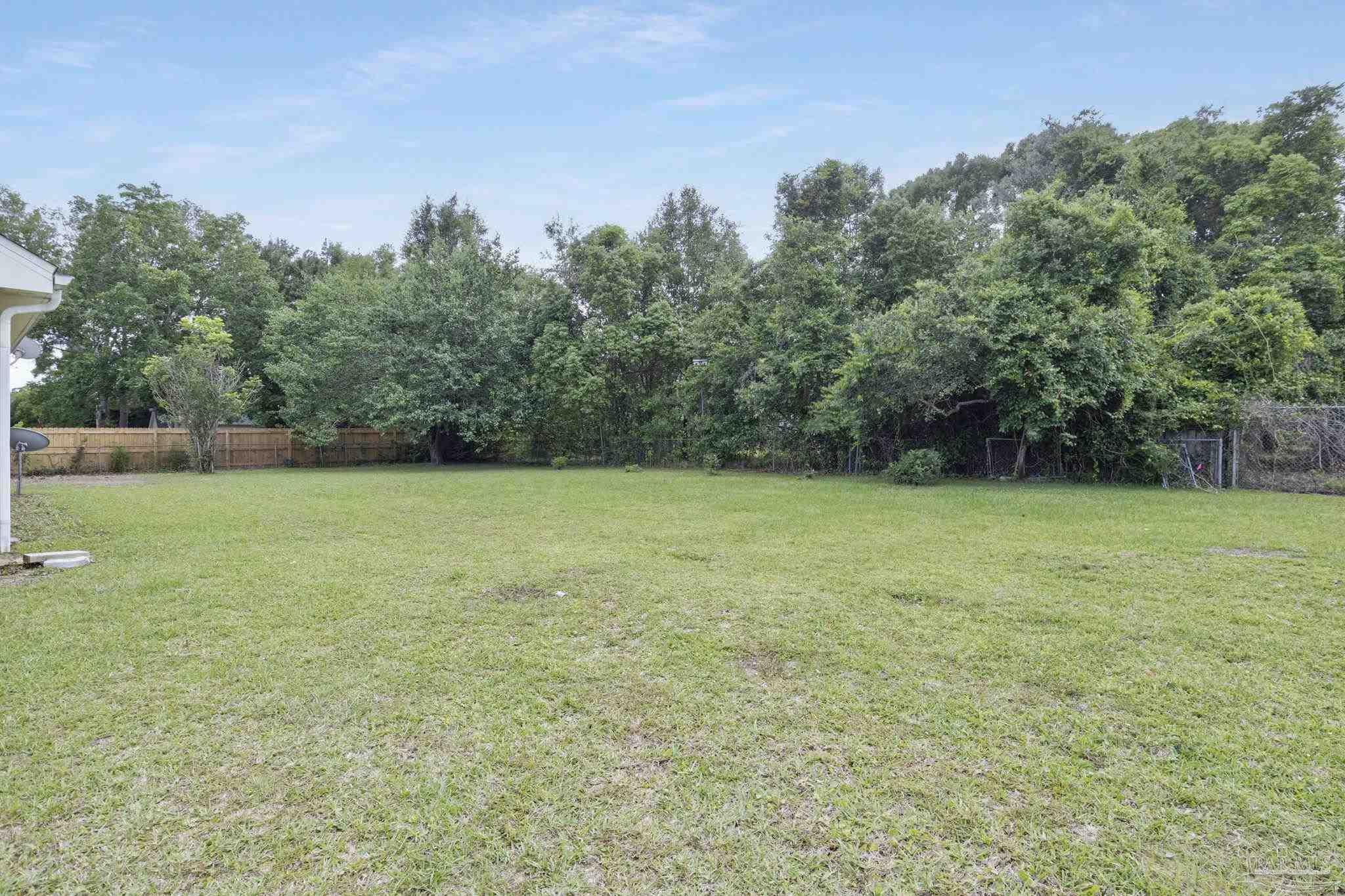 4411 Pace Lane Pace, FL 32571 - Photo 12 of 68