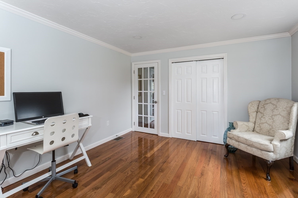 7 Glenwood Road Franklin, MA 02038 - Photo 17 of 46