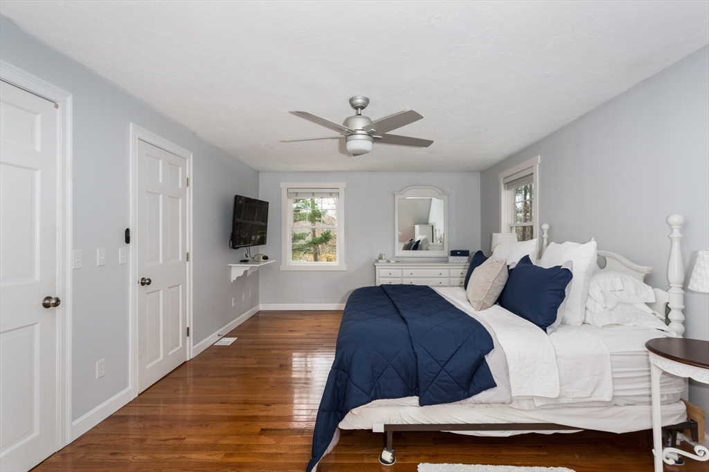 7 Glenwood Road Franklin, MA 02038 - Photo 26 of 46