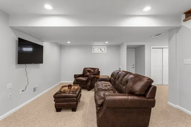 $675,000 | 7 Glenwood Road, Franklin, MA 02038