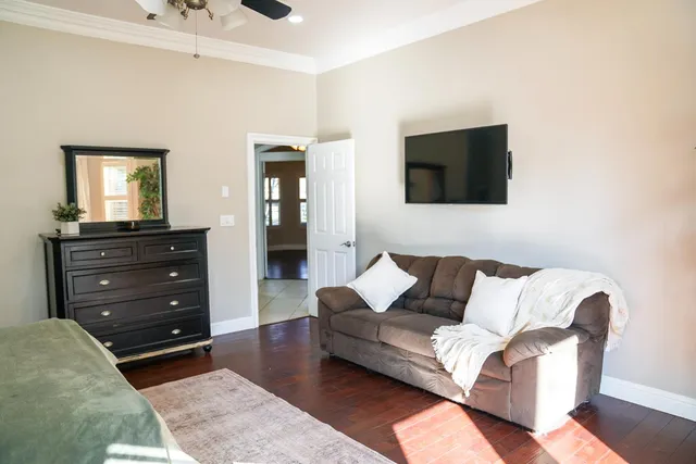 $625,000 | 1015 East Chestnut Court, Visalia, CA 93292