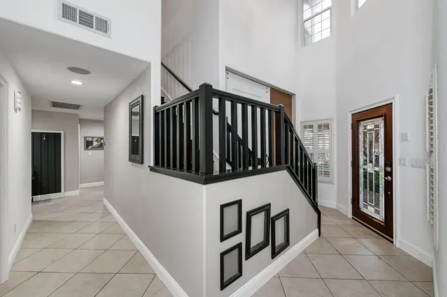 $625,000 | 1015 East Chestnut Court, Visalia, CA 93292