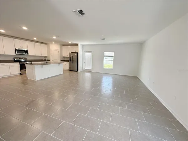 $2,200 | 530 Short Lane, Winter Haven, FL 33881