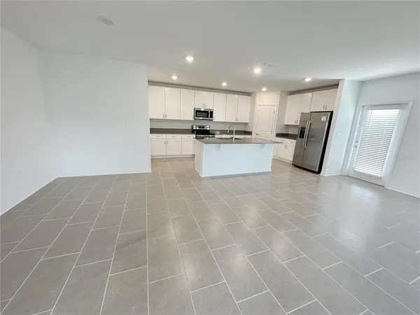 $2,200 | 530 Short Lane, Winter Haven, FL 33881