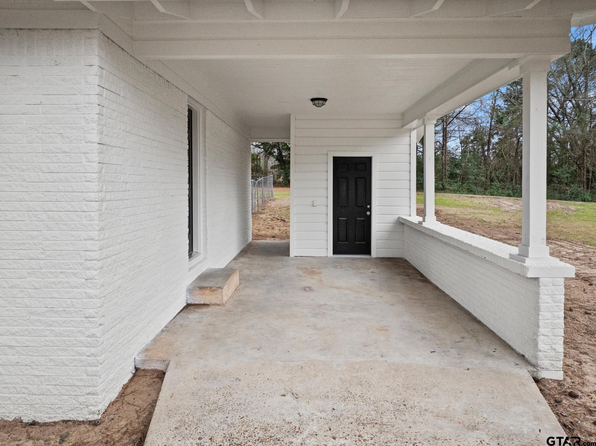 303 Campbell Street Daingerfield, TX 75638 - Photo 11 of 26