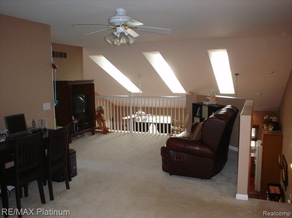 607 Fenton Commons Lane, Unit 7 Fenton, MI 48430 - Photo 10 of 10 DSC07405