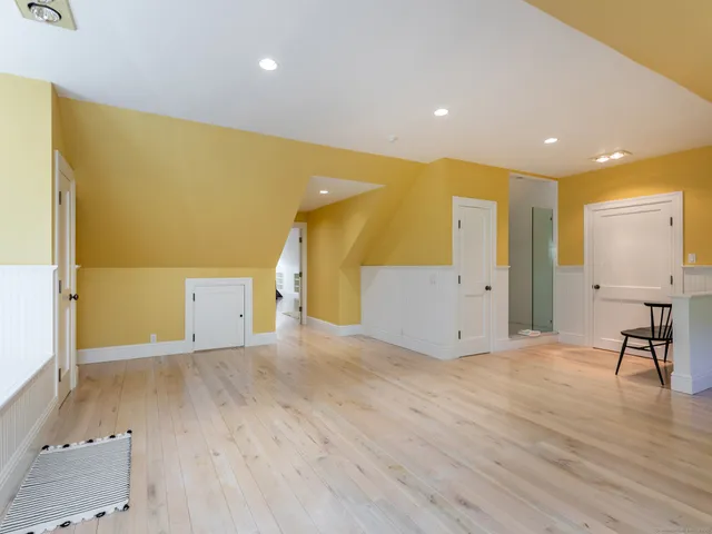 a view of a livingroom with a furniture