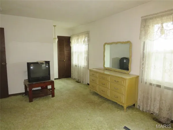 $475,000 | 2371 Holtgrewe Road, Washington, MO 63090