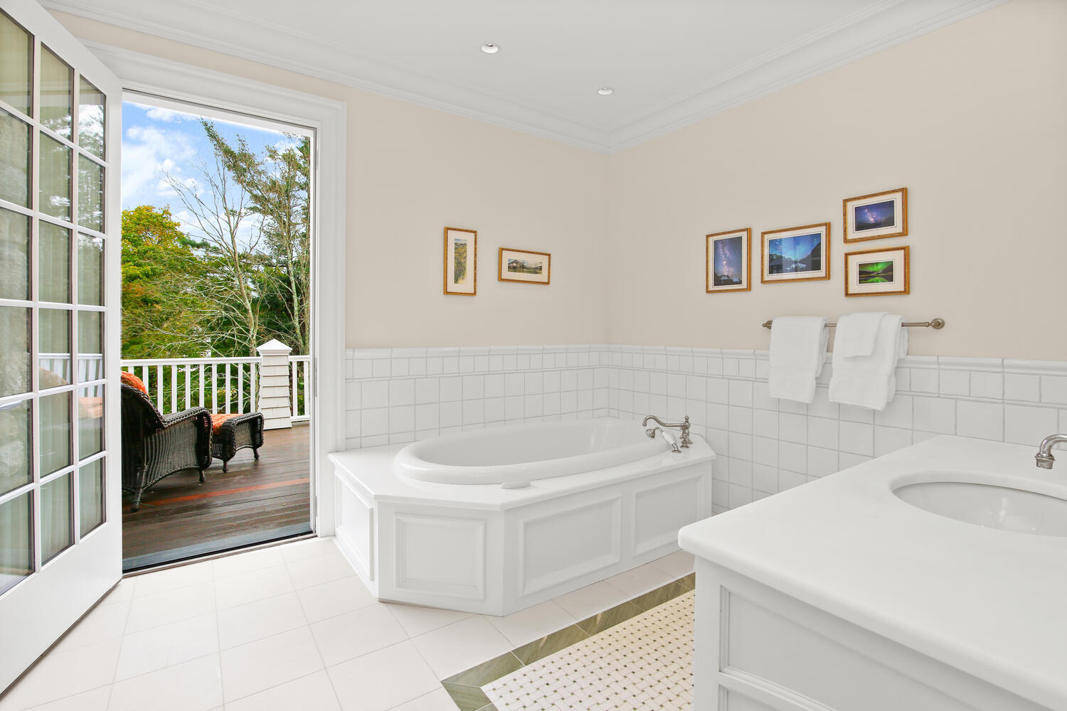 363 West Road New Canaan, CT 06840 - Photo 29 of 68 363 West Rd New Canaan CT-large-135-136-