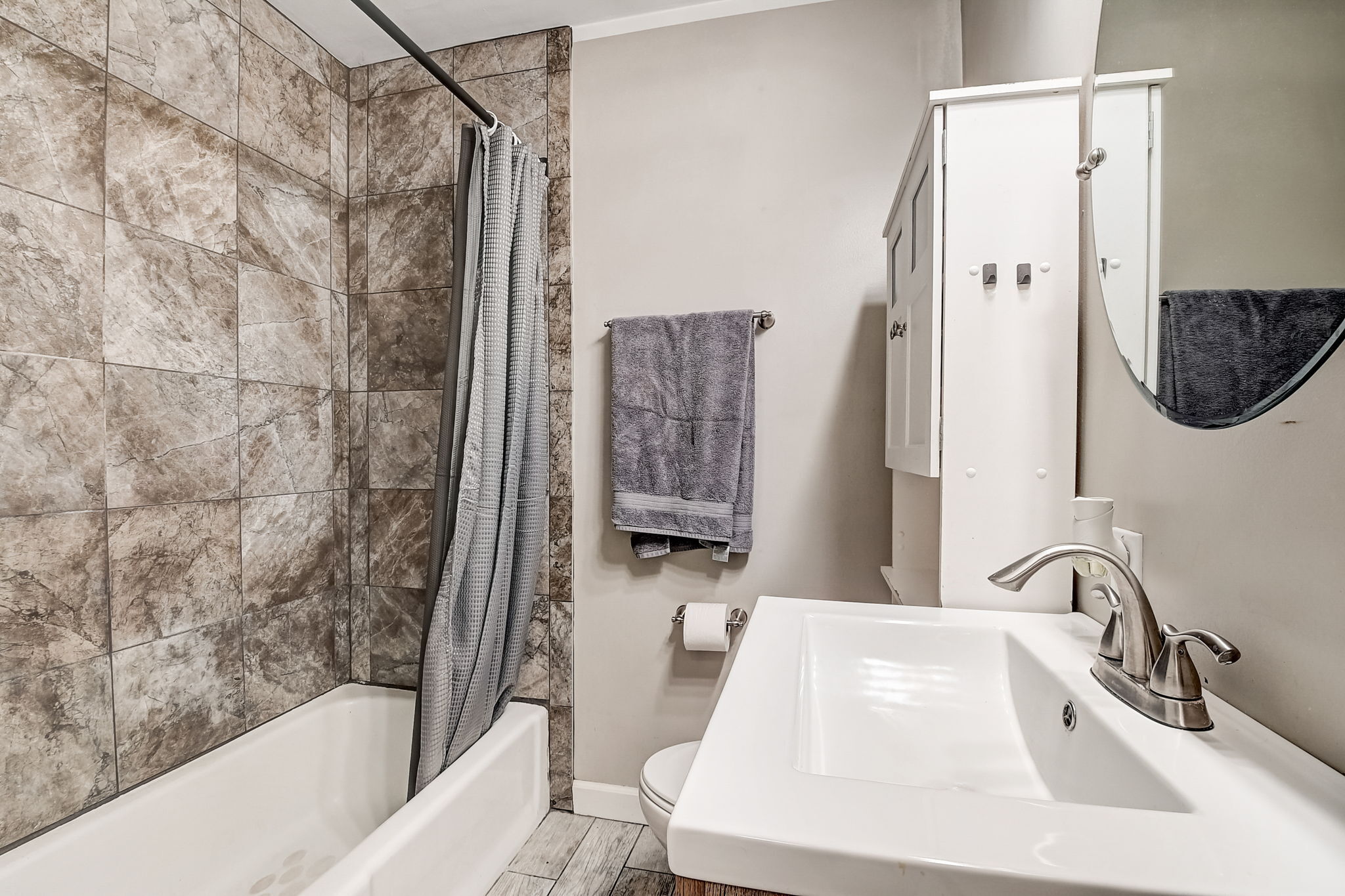 120 West Roberts Road Indianapolis, IN 46217 - Photo 34 of 65 Gallery Image 34