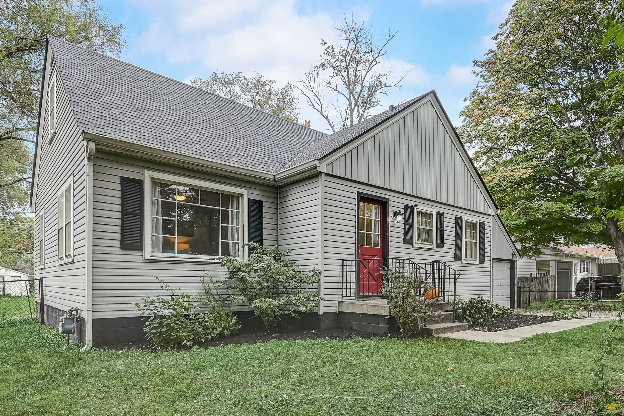 120 West Roberts Road Indianapolis, IN 46217 - Photo 8 of 65 Gallery Image 8