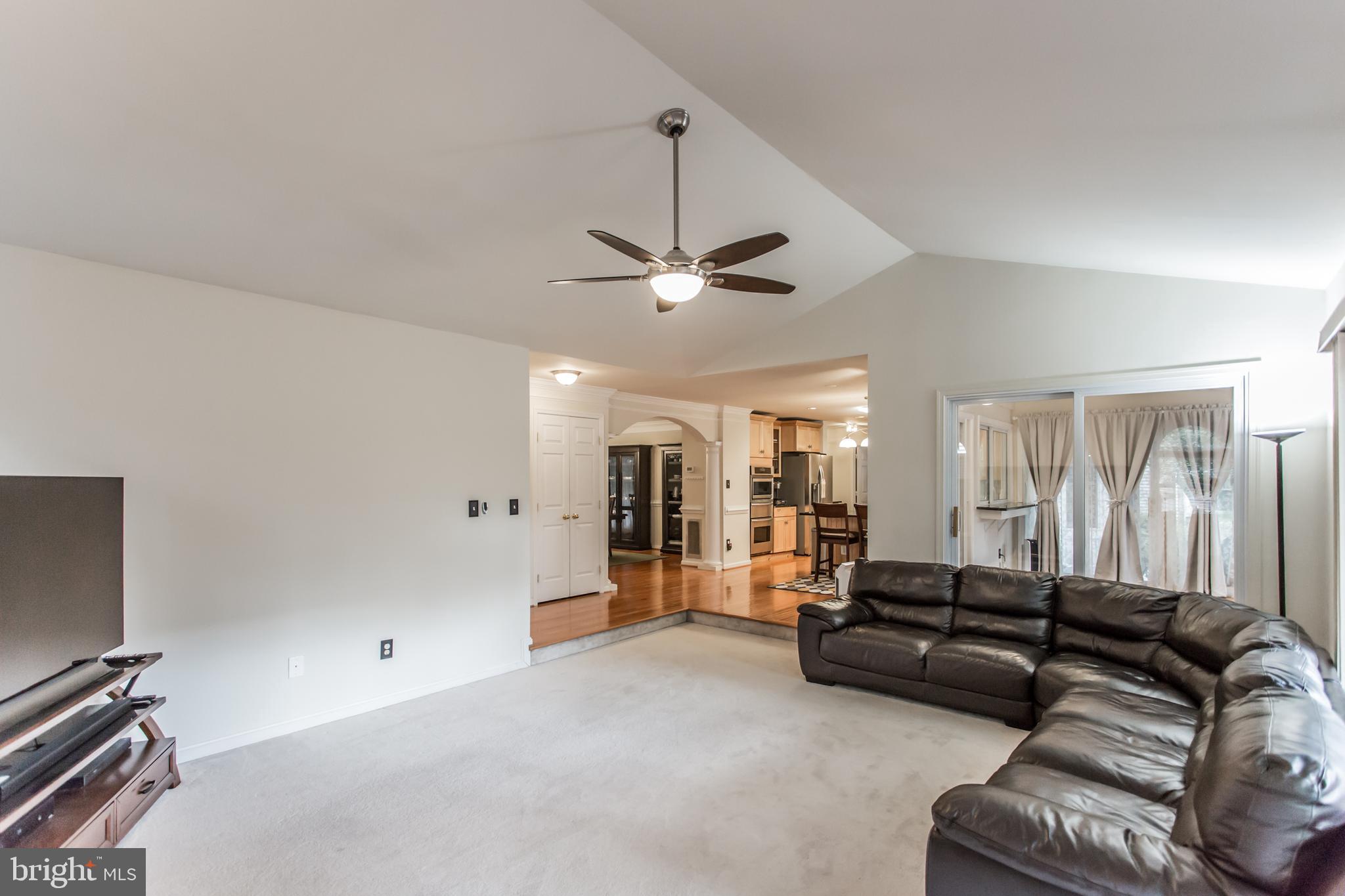 8131 Ridge Creek Way Springfield, VA 22153 - Photo 27 of 57