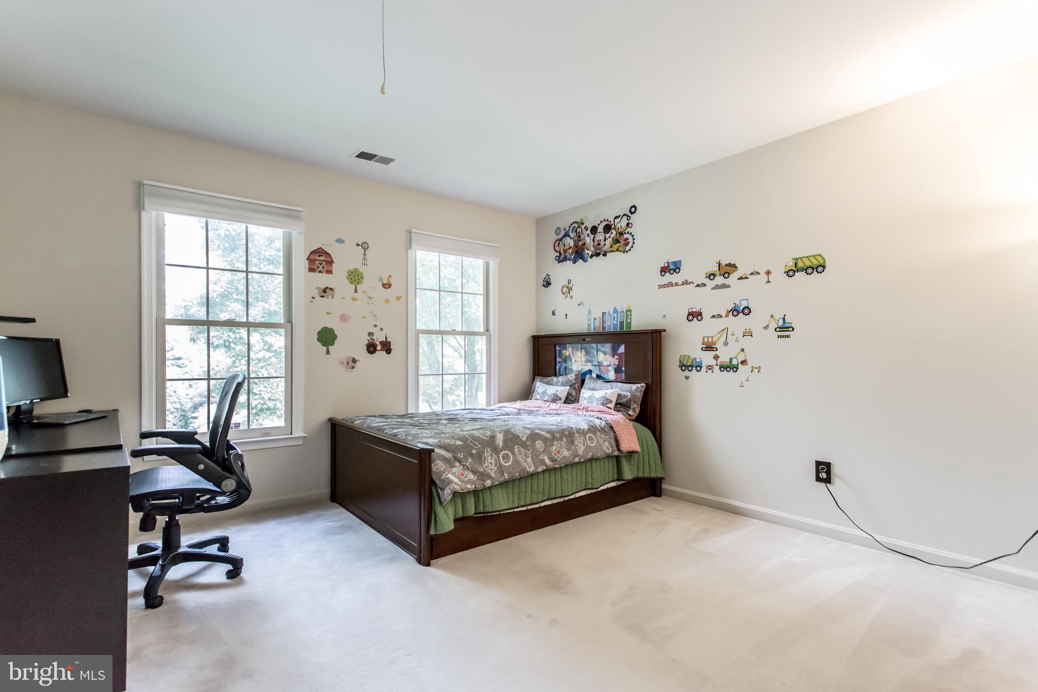 8131 Ridge Creek Way Springfield, VA 22153 - Photo 32 of 57