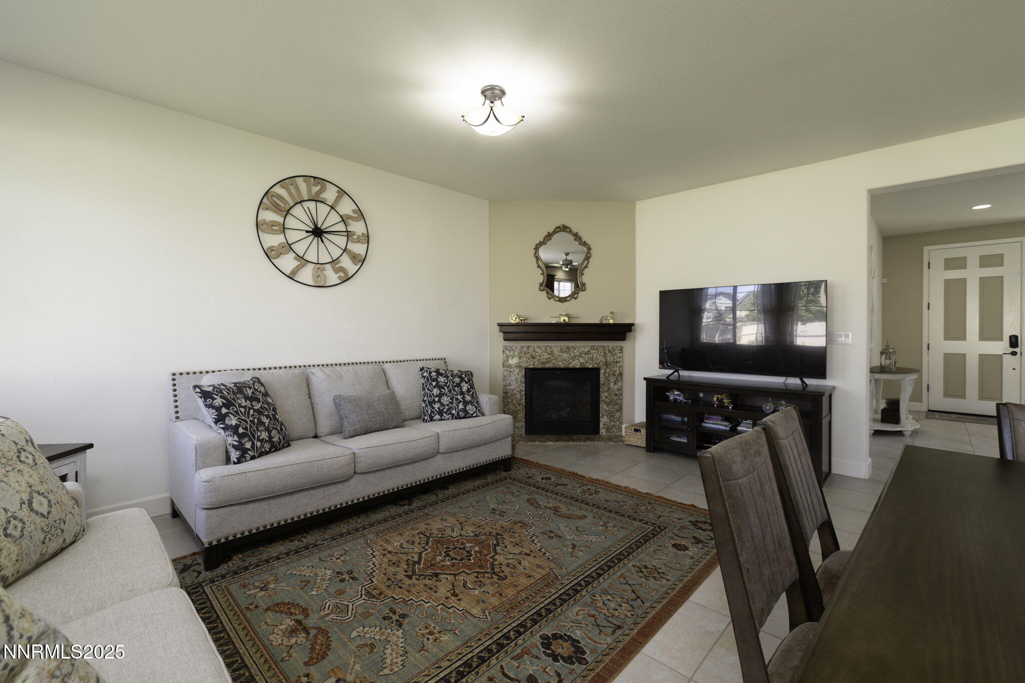 10687 Walton Park Drive Reno, NV 89521 - Photo 9 of 25 10-web-or-mls-10687 Walton Park-10