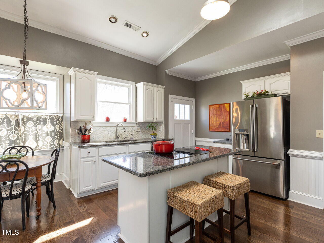 2729 Van Dyke Avenue Raleigh, NC 27607 - Photo 6 of 39 010-1280x960-breakfast-kitchen