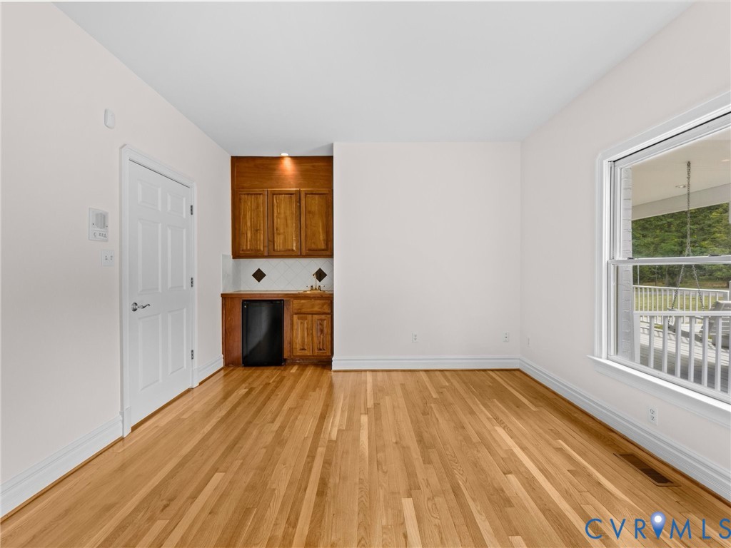 1700 Tigers Road Manakin-Sabot, VA 23103 - Photo 31 of 64 Additional view of first floor bedroom with bar an
