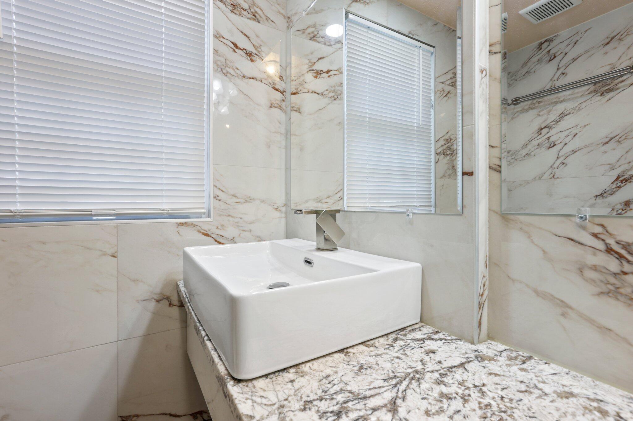 1778 Kenny Road Columbus, OH 43212 - Photo 20 of 53 11-web-or-mls-0D3A0309
