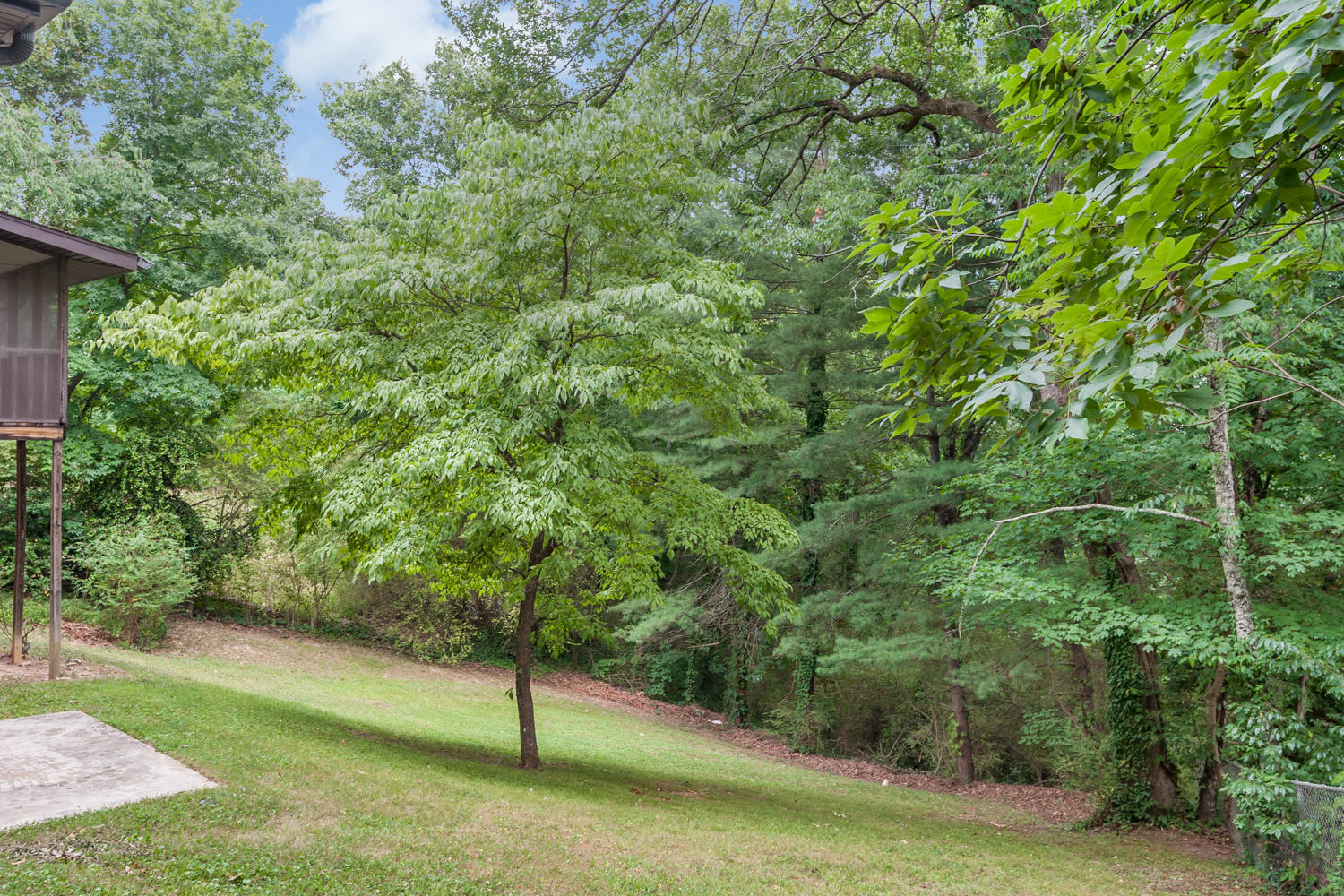 610 Timber Ridge Drive Hixson, TN 37343 - Photo 5 of 29 610_Timber_Ridge_Dr_05