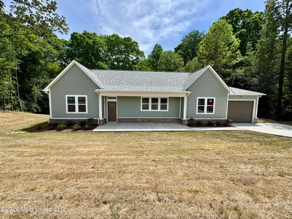 $329,000 | 8780 Thunderbird Drive East, Hernando, MS 38632