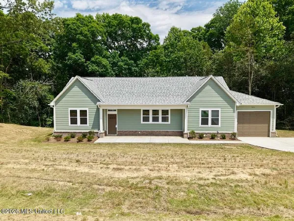 $329,000 | 8780 Thunderbird Drive East, Hernando, MS 38632