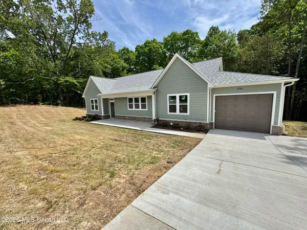$329,000 | 8780 Thunderbird Drive East, Hernando, MS 38632