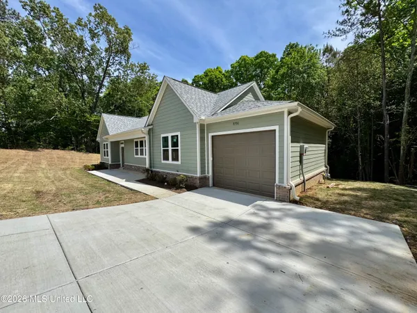 $329,000 | 8780 Thunderbird Drive East, Hernando, MS 38632