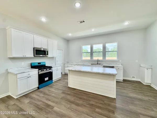 $329,000 | 8780 Thunderbird Drive East, Hernando, MS 38632