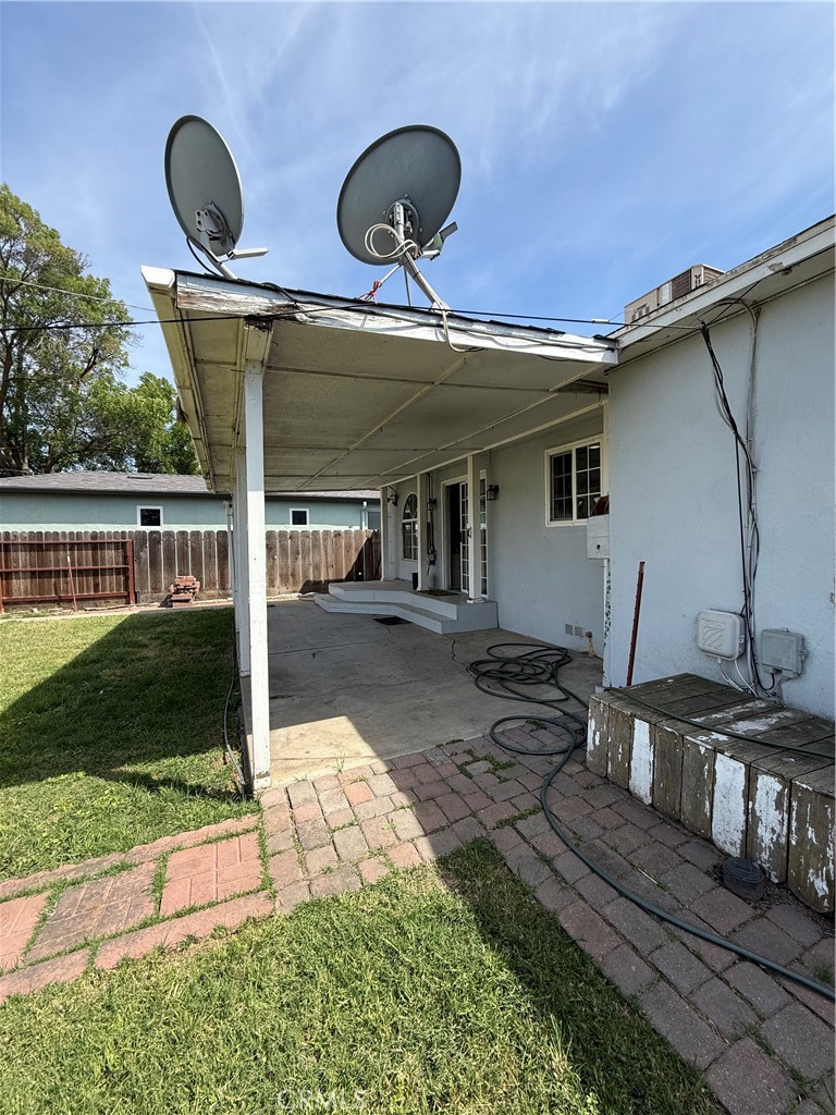 1127 West 23rd Street Merced, CA 95340 - Photo 20 of 23 rear porch