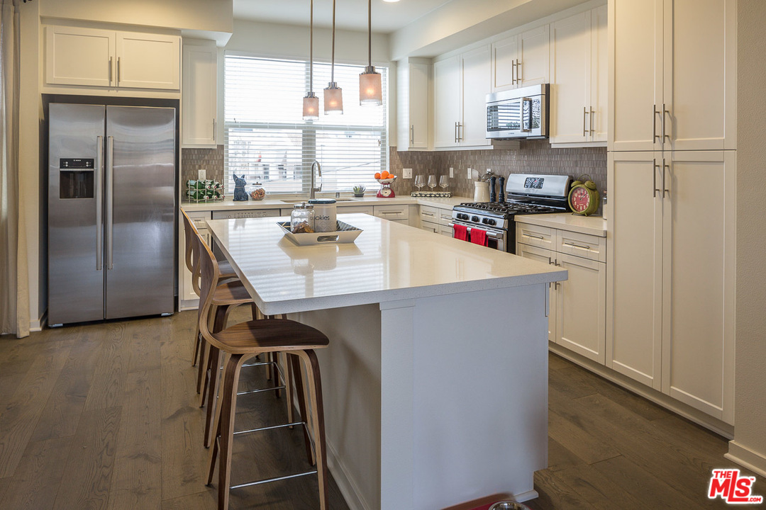 710 Colorado Circle Carson, CA 90745 - Photo 3 of 12